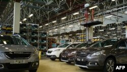 در میان تولیدات جدید در ایران تنها می‌توان به پژو ۲۰۰۸ (در تصویر) و سیتروئن سی سه اشاره کرد