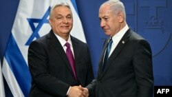 На початку квітня прем’єр-міністр Віктор Орбан на спільній із прем’єр-міністром Ізраїлю Беньяміном Нетаньягу пресконференції в Будапешті заявив, що Угорщина має намір вийти з юрисдикції МКС