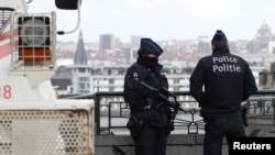 Pjesëtarë të policisë në Belgjikë.