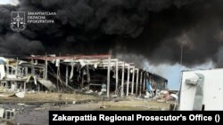 Раніше в компанії Flextronics підтвердили ураження заводу в Мукачеві