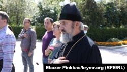 Митрополит Кримський і Сімферопольський ПЦУ Климент на акції солідарності українців Криму. Київ, 2021 рік