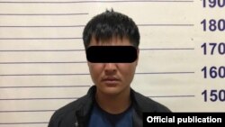 Кызды уурдоого шек саналып кармалган адам. 