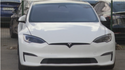 Продажі автомобілів Tesla у світі падають, а в Україні зростають. Чому? (відео)