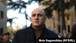 Сам Ника Мелия иллюзий по поводу своей судьбы не питает