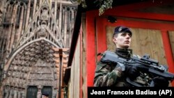 Страсбургдагы аскерий күзөт. 12-декабрь, 2018-жыл. 