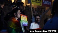 Полностью отказываться от запланированных мероприятий организаторы «Тбилиси прайда» не намерены