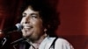 Bob Dylan pe stadionul John F. Kennedy într-un concert din 1995