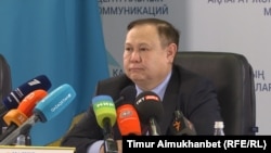 Жолугушууга Казакстандан Тышкы иштер министрлигинин консулдук кызмат департаментинин директору Ардак Мадиев барган.