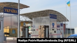 2 квітня Рада національної безпеки і оборони України запровадила персональні санкції проти осіб, яких звинувачують у контрабанді