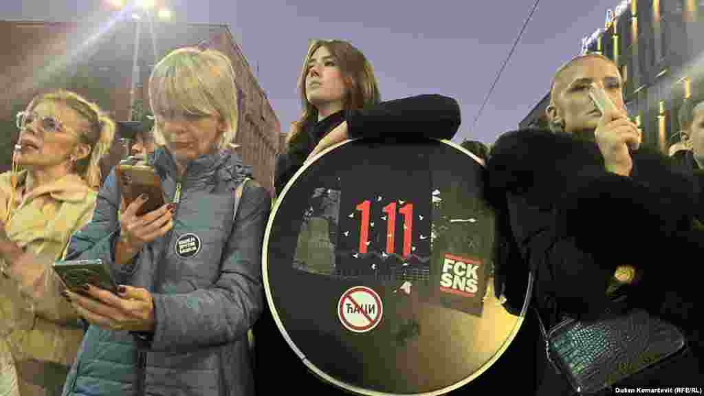 Dijana Hrka je saopštila da će stupiti u štrajk glađu na komemorativnom skupu žrtvama pada nadstrešnice 1. novembra. 