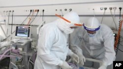 România a nevoită să elimine din nou din spitale pacienții obișnuiți pentru a le face loc celor bolnavi cu Covid. (Imagine generică, ATI)