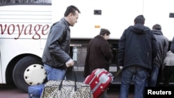 Belgija - Azilanti se pripremaju da se vrate u svoje domove countrie, Brisel, 10. mart 2010.
