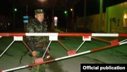 Қырғызстанның Ақ-Тілек кедендік бекеті. (Көрнекі сурет).