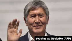 Алмазбек Атамбаев.