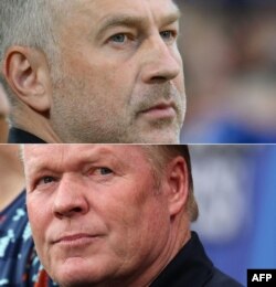 Sus: selecționerul României, Edward Iordănescu (46 de ani). Jos: selecționerul Olandei, Ronald Koeman (61 de ani).