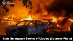 Горящие автомобили, Одесса, Украина, 22 июля 2025 года