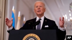 Președintele american Joe Biden s-a adresat, într-un scurt discurs, națiunii cu ocazia împlinirii unui an de la constatarea pandemiei de coronavirus, Washington, 11 martie 2021.