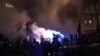 Каміння і петарди у центрі Києва під час маршу батальйону «ОУН» (відео)