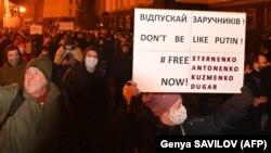 Під час акції біля Офісу президента України на підтримку ув'язненого громадського активіста Сергія Стерненка. Київ, 20 березня 2021 року