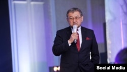 Эмил Үмөталиев.