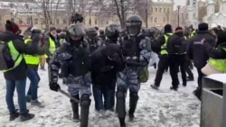 Moscova: poliția încearcă să zădărnicească protestele pro-Navalnîi