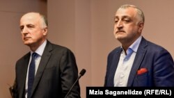 Бадри Джапаридзе, Мамука Хазарадзе