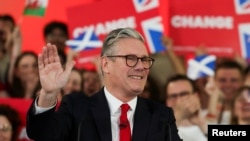 Lider laburista Kir Starmer posle proglašenja prvih rezultata na izborima, London 5. jul 2024.