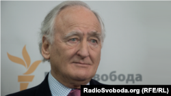 Професор Дейвід Солсбері, голова комісії із сертифікації щодо ліквідації поліомієліту в європейському регіоні