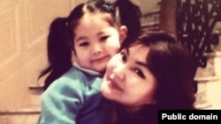 Супруга Аблязова Алма Шалабаева и дочь Алуа.