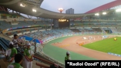 Соли 2013, Бозиҳои осиёии наврасон дар Нанҷинги Чин барпо шуданд