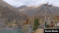 Пуле миёни Тоҷикистону Афғонистон