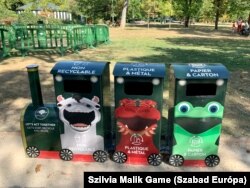 Idén ősszel szelektív hulladékgyűjtésre alkalmas kisvonatok jelentek meg a kertben