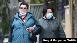 Маска має закривати рот і ніс