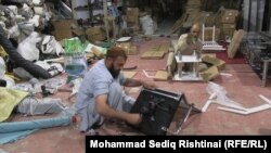  کارخانه تولید میز و چوکی در کندهار