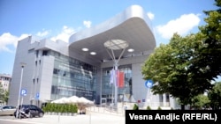 Zgrada Univerziteta Megatrend u Novom Beogradu