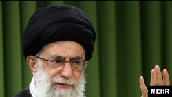 آیت الله خامنه‌ای، رهبر جمهوری اسلامی