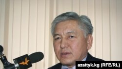 Экс-мэр Бишкека Омуркулов. Фото из архива.
