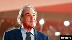 Režiser Oliver Stoun na Venecijanskom filmskom festivalu, 5. septembar 2020.