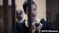 Мария Колесникова соттук отурумда.