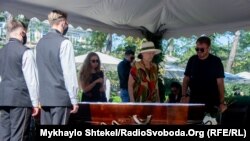 Олександр Ройтбурд помер через онкологічне захворювання, яке ускладнилось внаслідок перенесеної ним у тяжкій формі коронавірусної хвороби