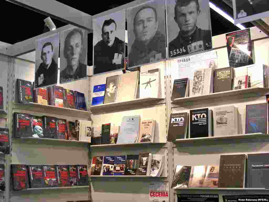 Standul editurii ruse „Memorial” - Frankfurt Book Fair, Russia, Memorial Publishing House, 2010