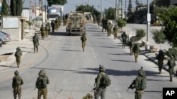 Иордан дарыясынын Батыш жээгиндеги жөөт аскерлери.