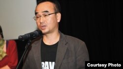 Bong Nam Park, režiser Južno-korejskom dokumentarca "Željezne vrane, 10. novembar 2010.