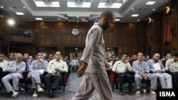 یکی از دادگاه‌های گروهی اخیر در ایران