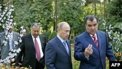 Э. Раҳмон: "Тоҷикистон алоқаманд аст, ки шомили Иттиҳодияи гумрукӣ шавад".