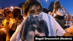 Диего Марадона 25-ноябрда 60 жашында каза болду