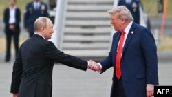 Presidenti amerikan, Donald Trump, dhe lideri rus, Vladimir Putin, gjatë takimit në Alaskë, gusht 2025.