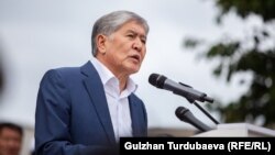 Алмазбек Атамбаев.