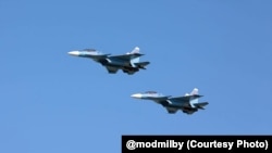 Російські винищувачі Су-30SM2 під час російсько-білоруських військових навчань. Серпень 2025 року