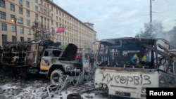 Сожженные автобусы спецназа "Беркут" в Киеве, 20 января